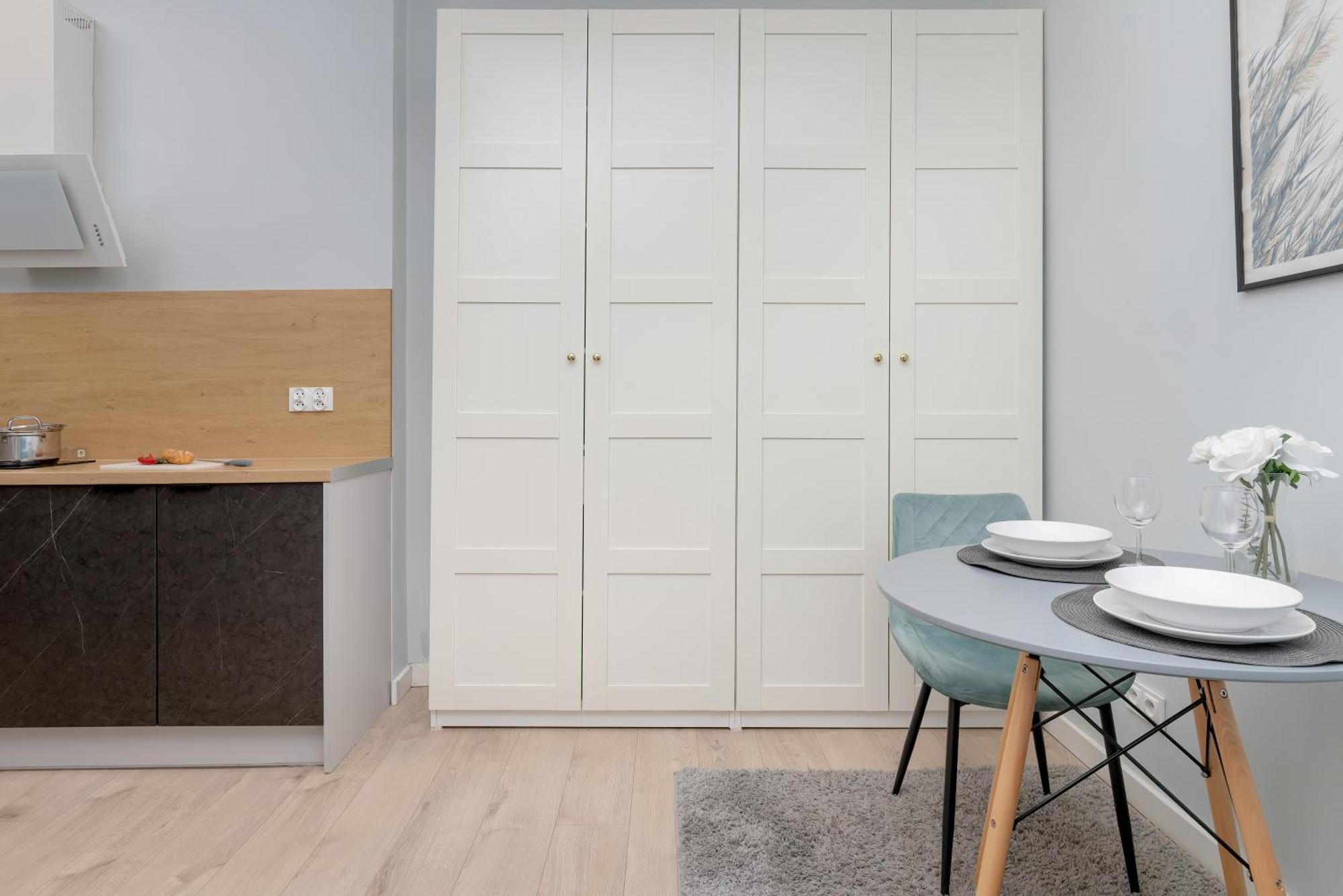 Apartment Cosy Near The Old Town By Renters